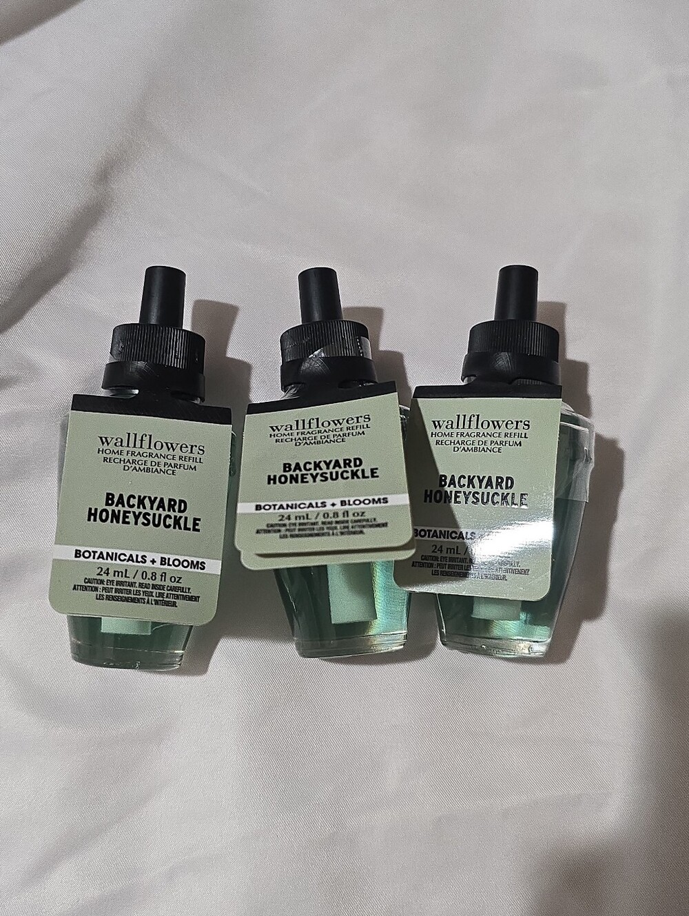 NWT White Barn Wallflowers Home Fragrance Refill Parfum Backyard Honeysuckle 3pc